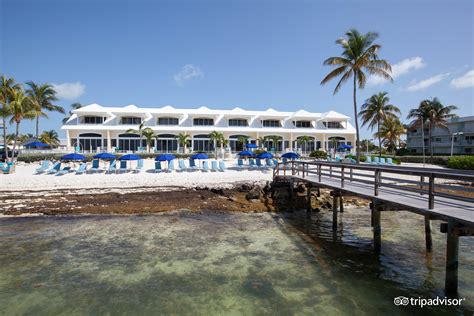Glunz ocean beach hotel & resort - Glunz Ocean Beach Hotel & Resort 351 East Ocean Drive Key Colony Beach, FL 33051-0009 800.321.7213 | 305.289.0525. Connect ... 